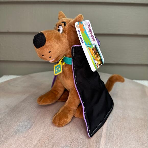 Scooby Doo Vampire Halloween 8" Plush Stuffed Dog in Black Purple Cape Raz NEW - Picture 3 of 14